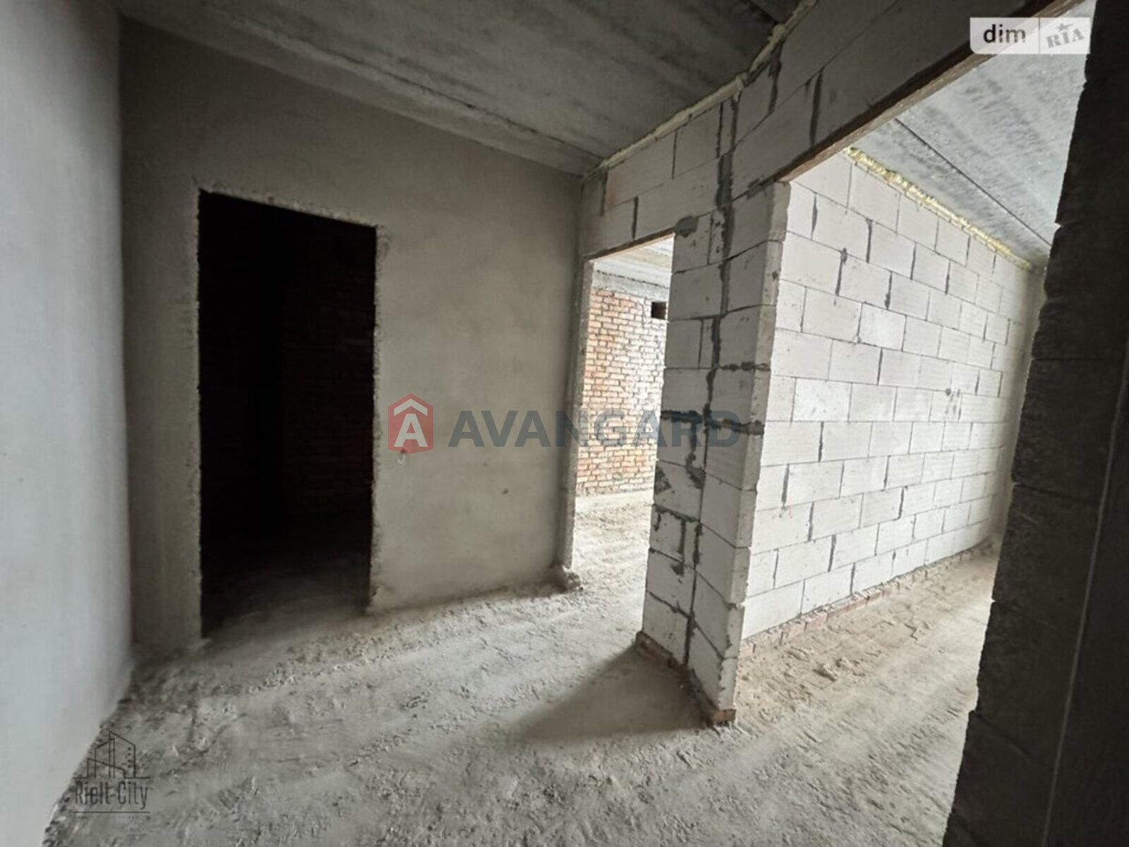 1 ��. ��������, 48/19/20 ��. �., 5/11 ������ ���� 6