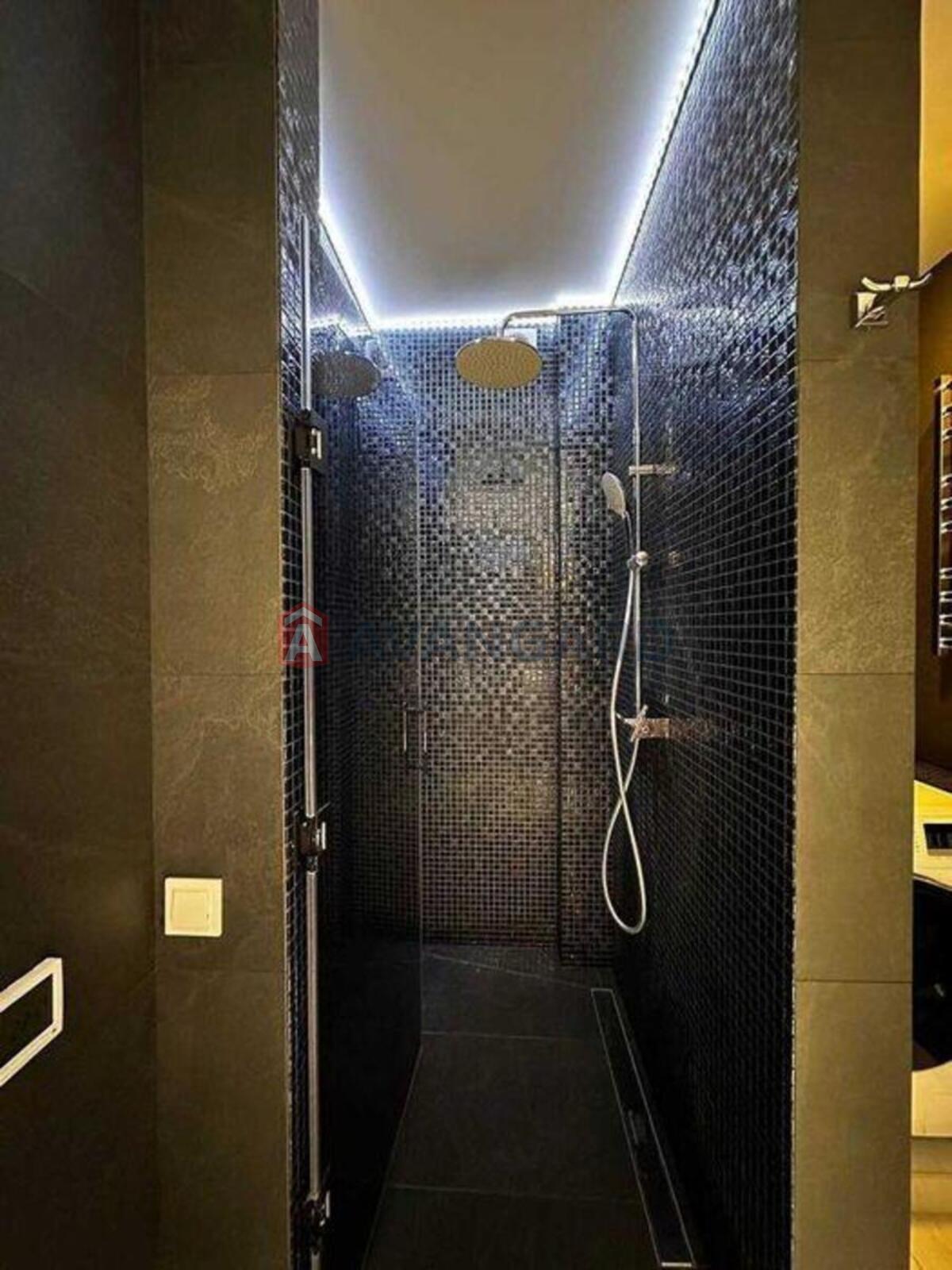 2 ��. ��������, 77/-/13 ��. �., 21/25 ������ ���� 24