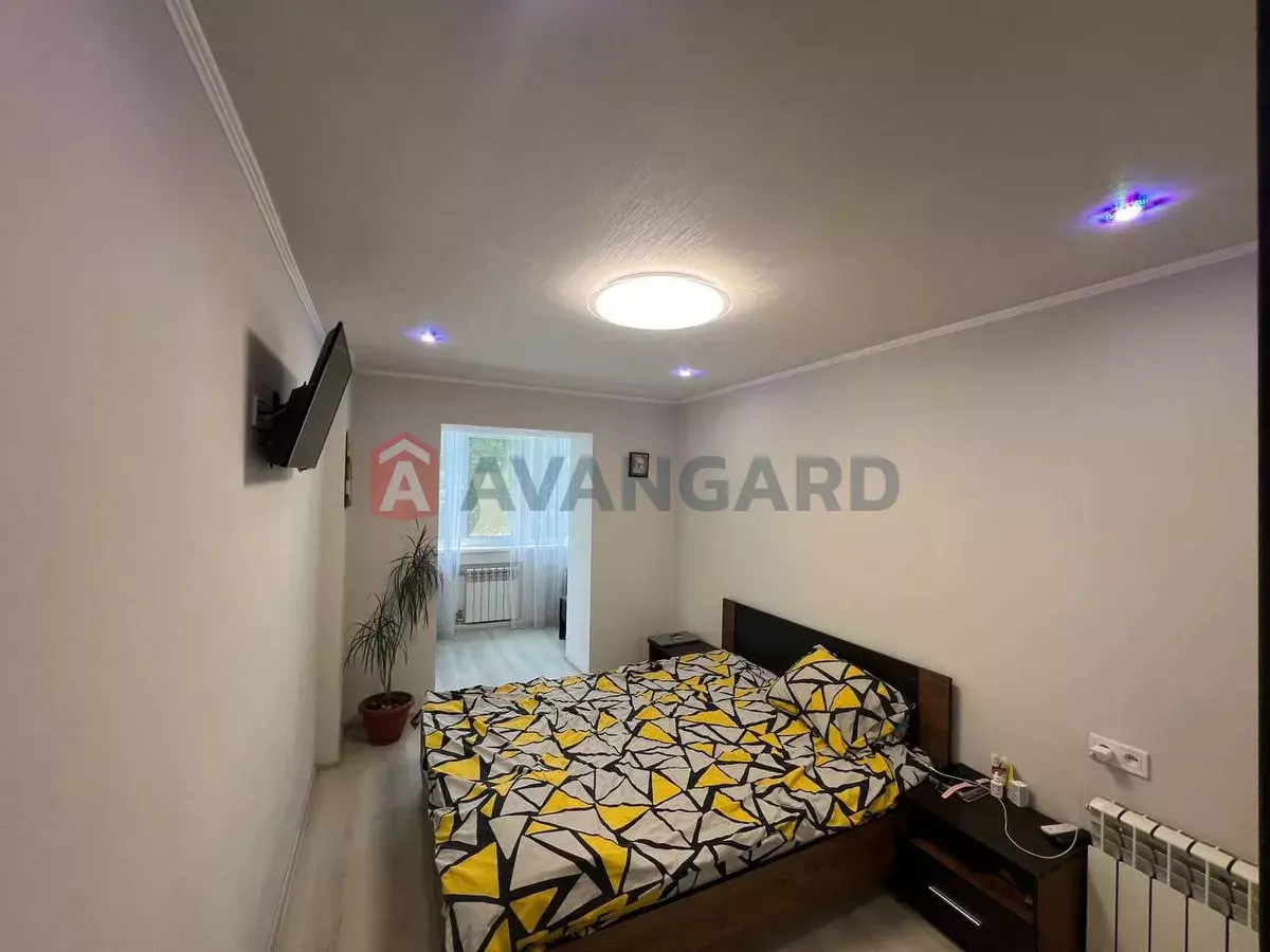 3 ��. ��������, 62/-/7 ��. �., 5/9 ������ ���� 8