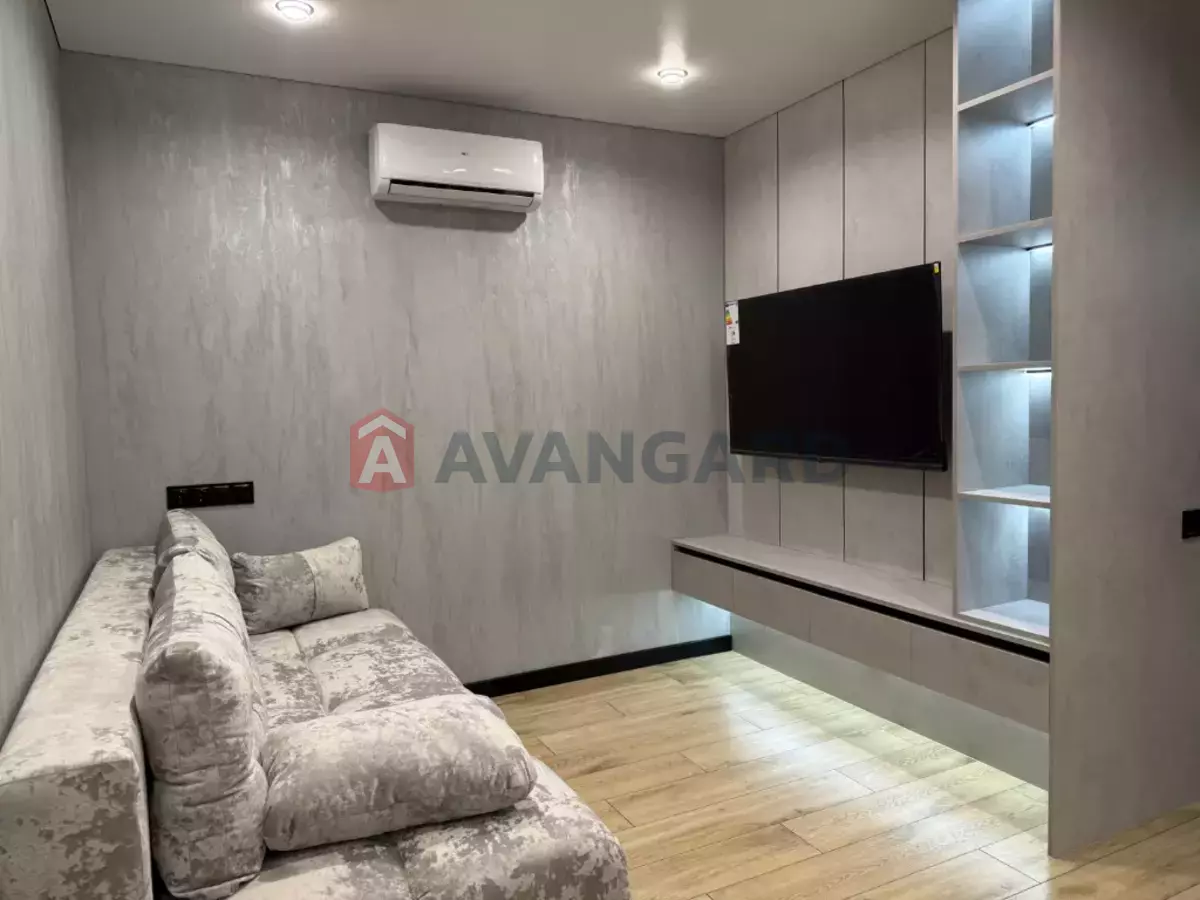 2 ��. ��������, 55/-/20 ��. �., 4/10 ������ ���� 11