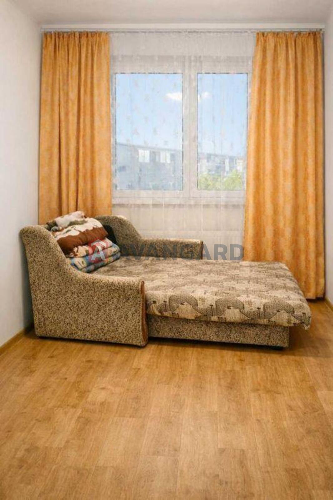 1 ��. ��������, 33/-/10 ��. �., 2/4 ������ ���� 2