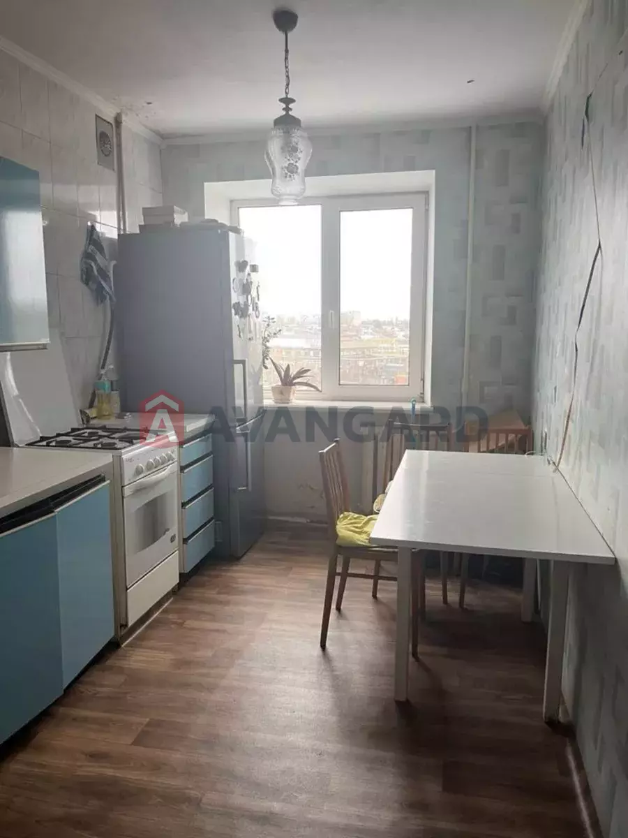 3 ��. ��������, 67/-/9 ��. �., 7/9 ������ ���� 1