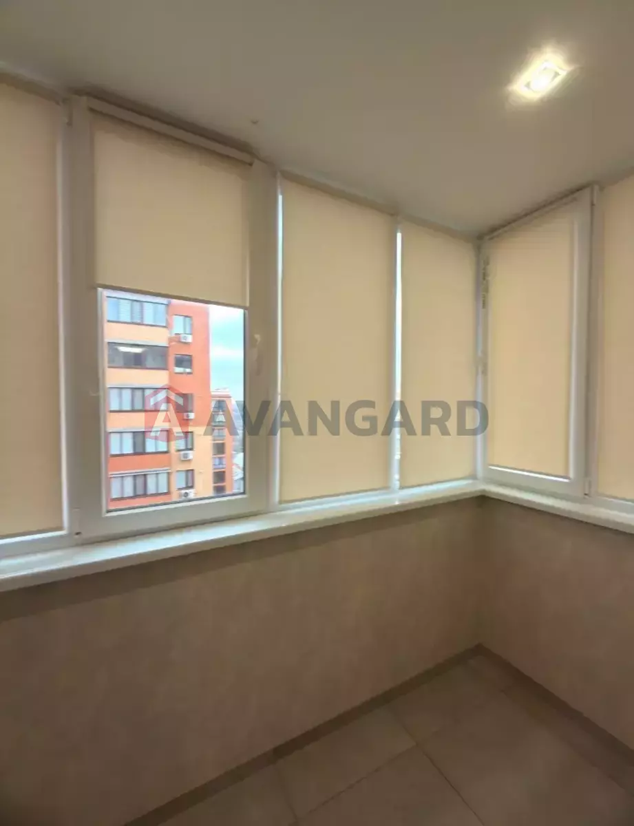 1 ��. ��������, 49/-/- ��. �., 10/12 ������ ���� 4