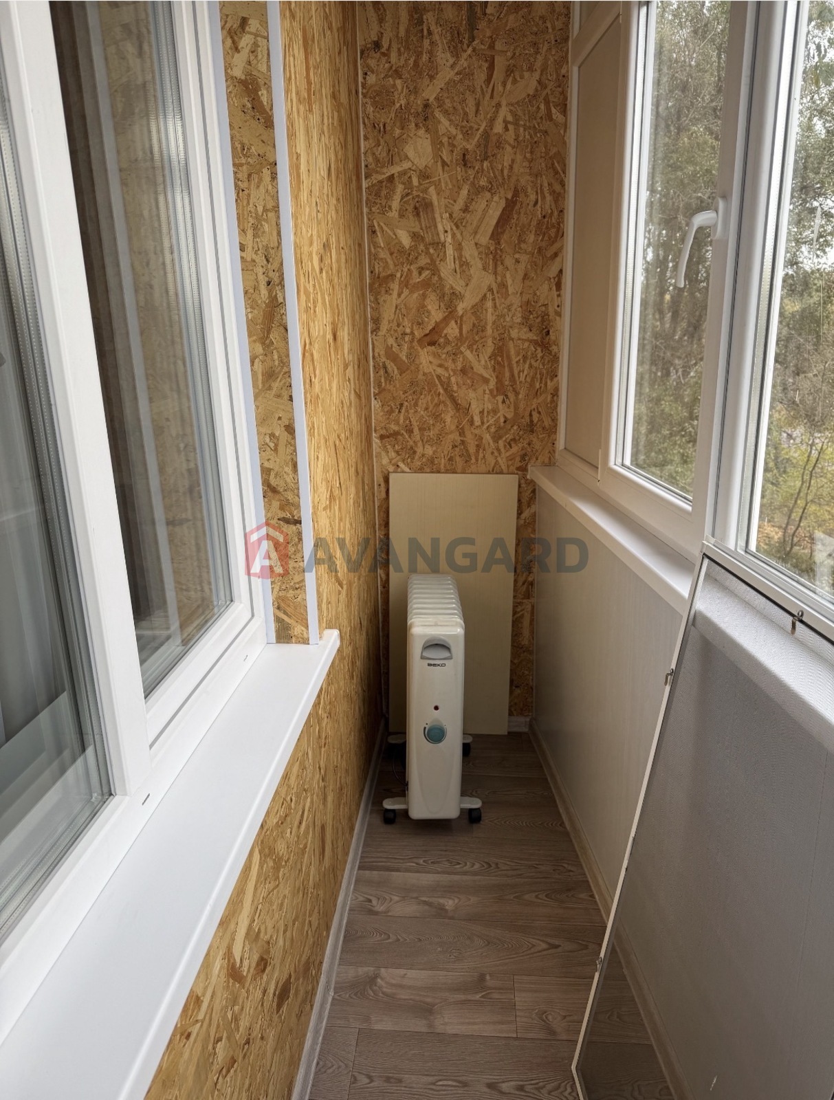 1 ��. ��������, 38,8 /-/10 ��. �., 3/9 ������ ���� 15