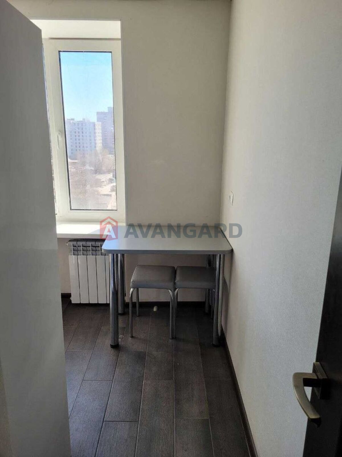 2 ����. ��������, 40/-/6 ��. �., 8/9 ���� ���� 5