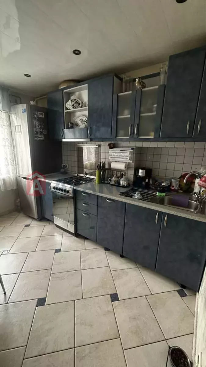 3 ����. ��������, 60/-/12 ��. �., 6/10 ���� ���� 2