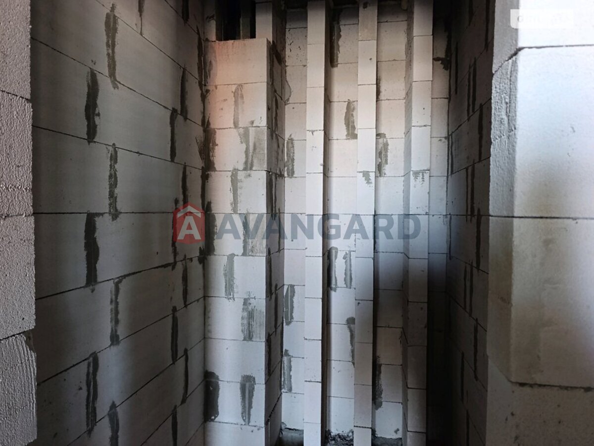 2 ��. ��������, 79,83/33,05/24,59 ��. �., 4/7 ������ ���� 8