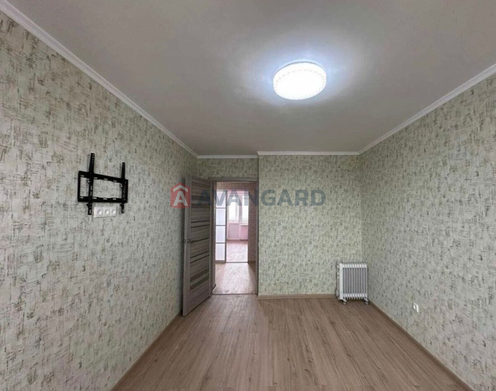 2 ��. ��������, 52/-/7 ��. �., 8/9 ������ ���� 4