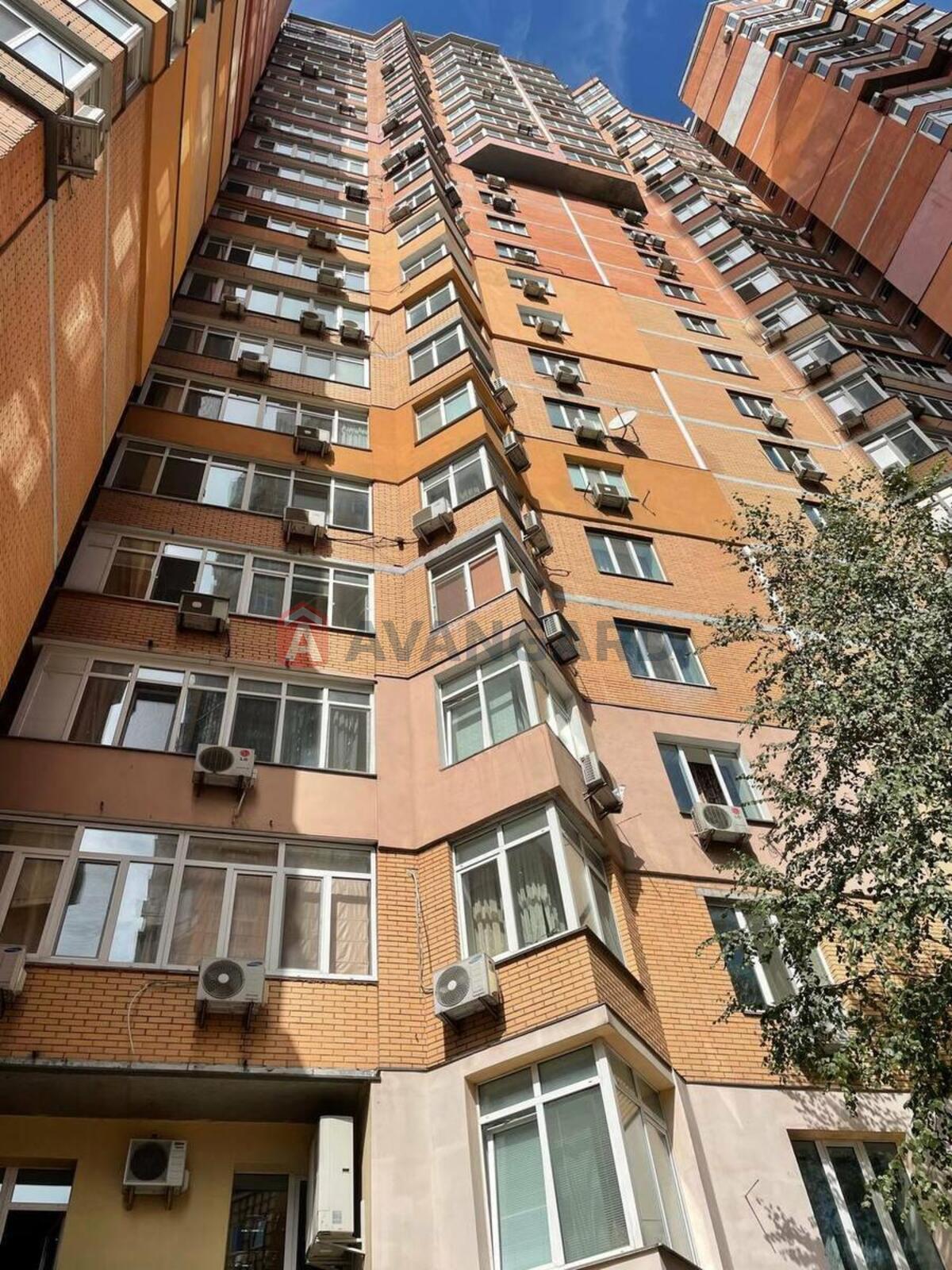 3 ��. ��������, 132/68/14 ��. �., 10/25 ������ ���� 11