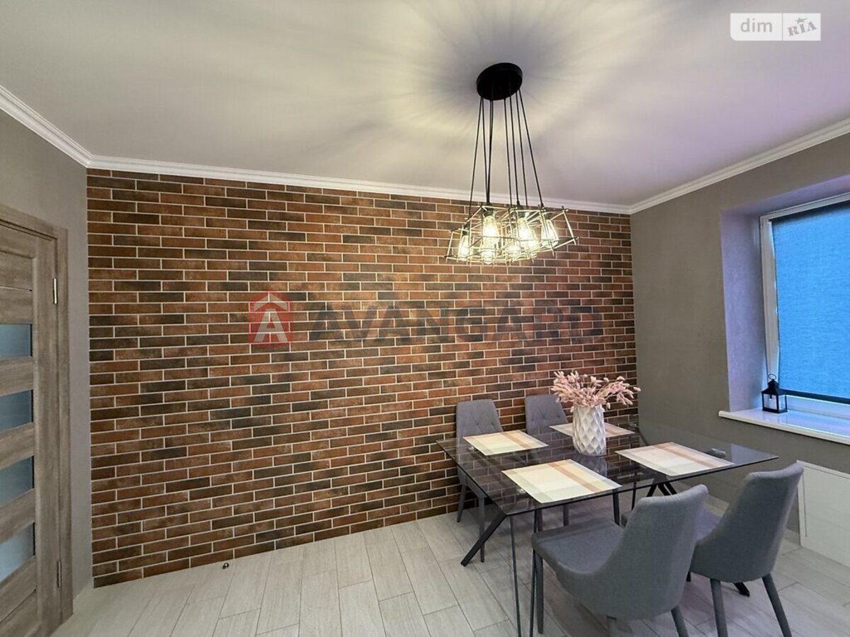 1 ��. ��������, 46/22/13 ��. �., 8/12 ������ ���� 21