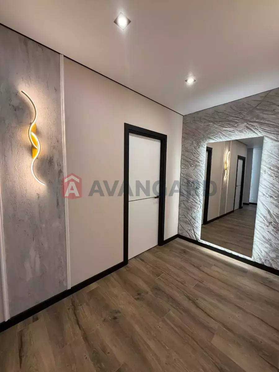 3 ��. ��������, 69/-/- ��. �., 8/10 ������ ���� 14