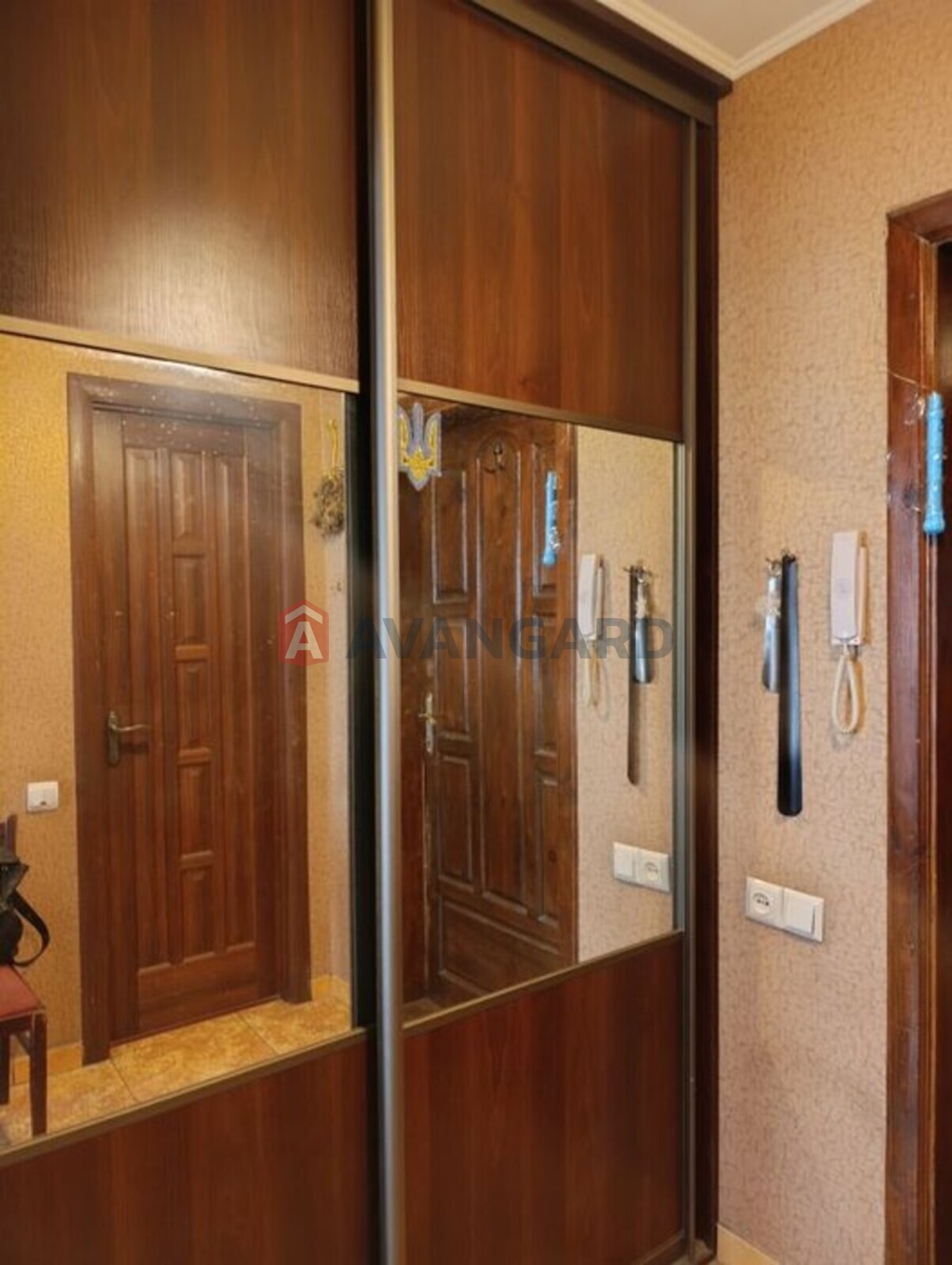 1 ��. ��������, 36/-/9 ��. �., 3/10 ������ ���� 8