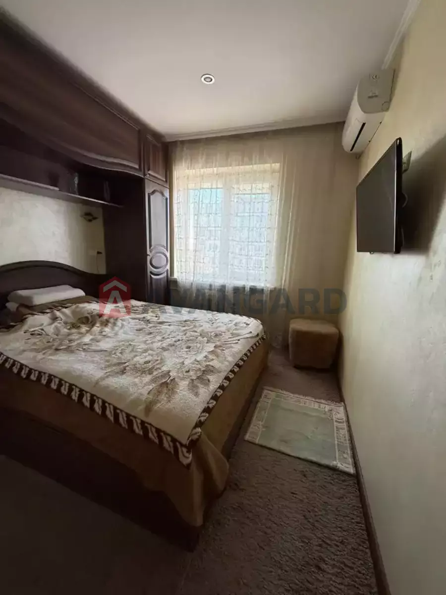 3 ����. ��������, 64/-/8 ��. �., 7/9 ���� ���� 5