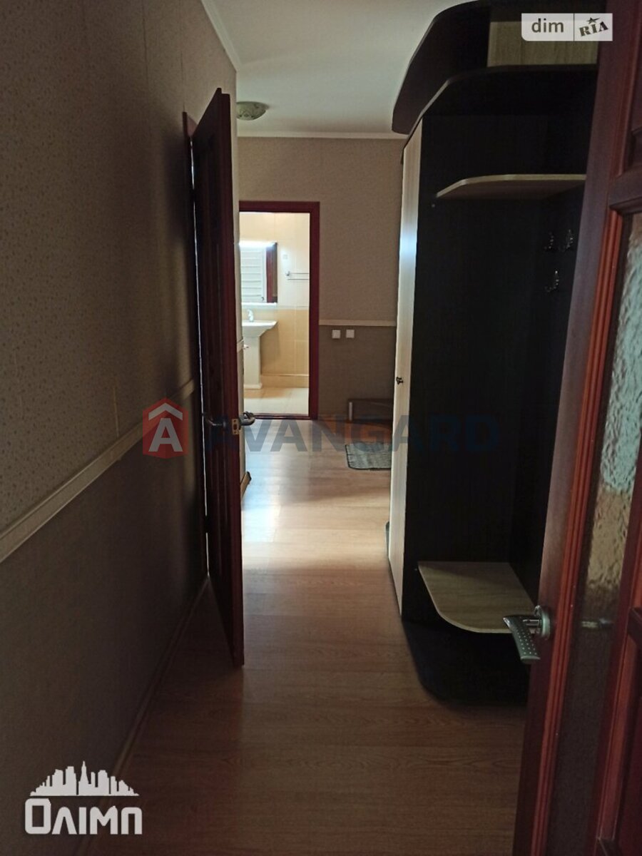 2 ��. ��������, 68/32/15 ��. �., 6/9 ������ ���� 4