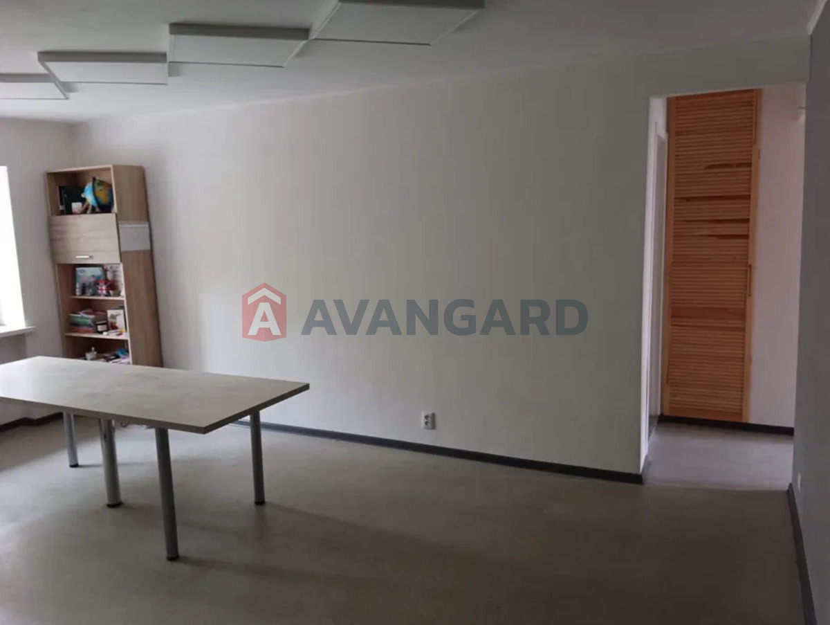 3 ��. ��������, 57/-/6 ��. �., 2/5 ������ ���� 6