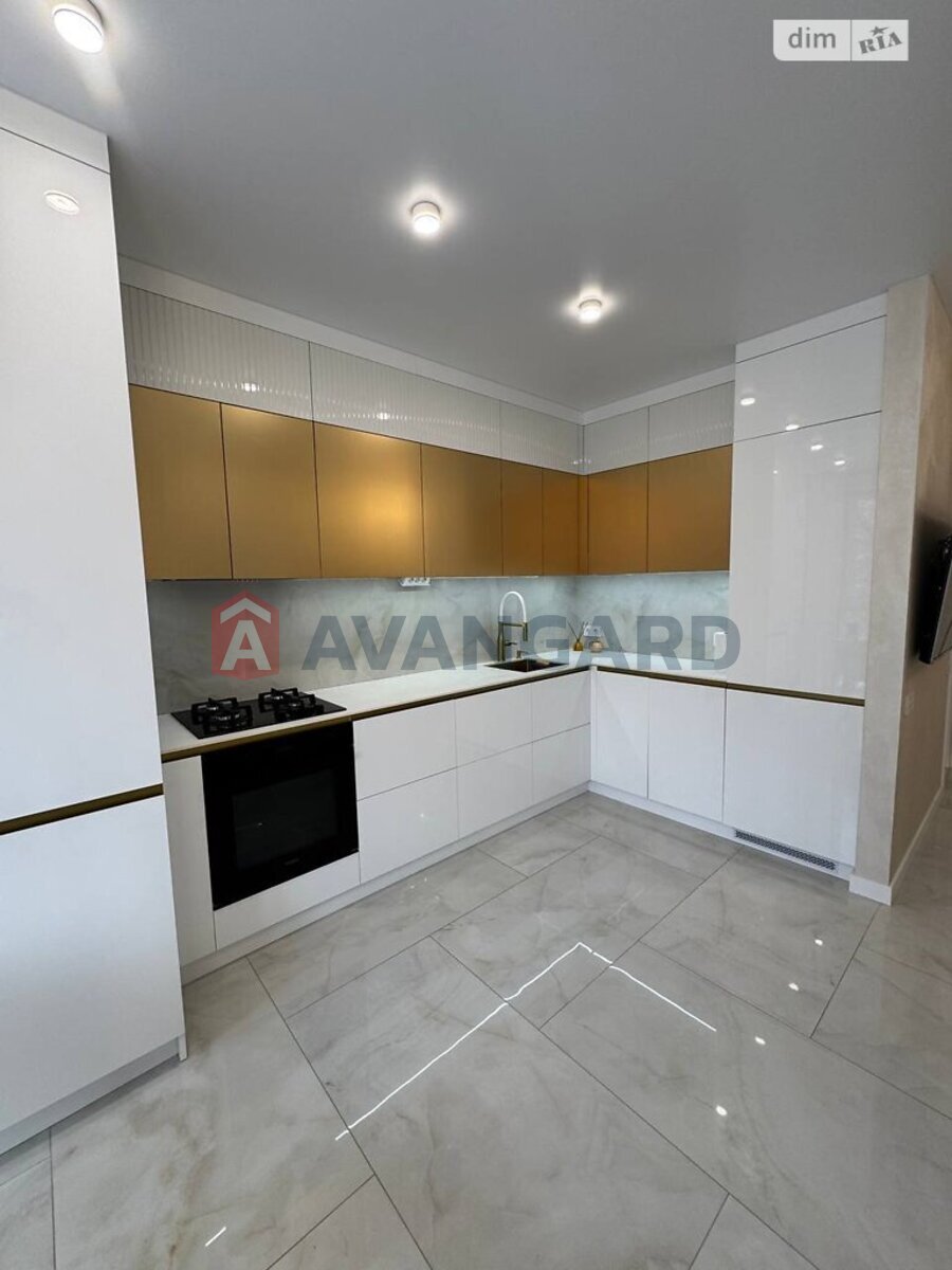 1 ����. ��������, 46/-/- ��. �., 7/10 ���� ���� 2