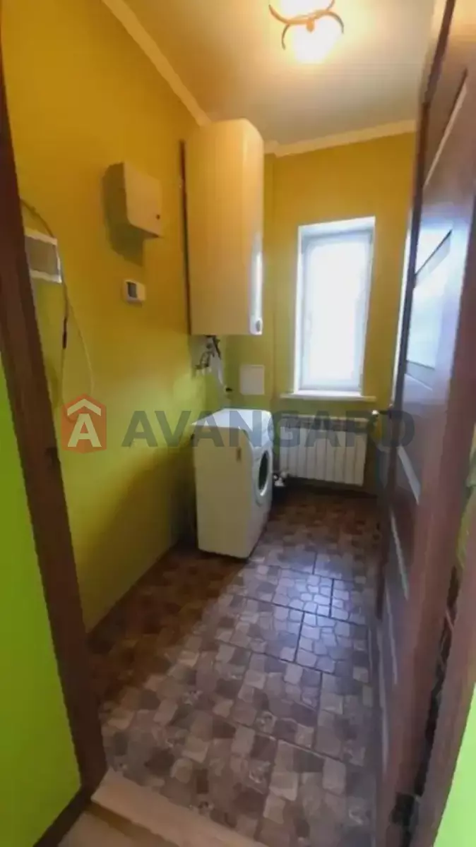 �������, 150 ��.�. ���� 12