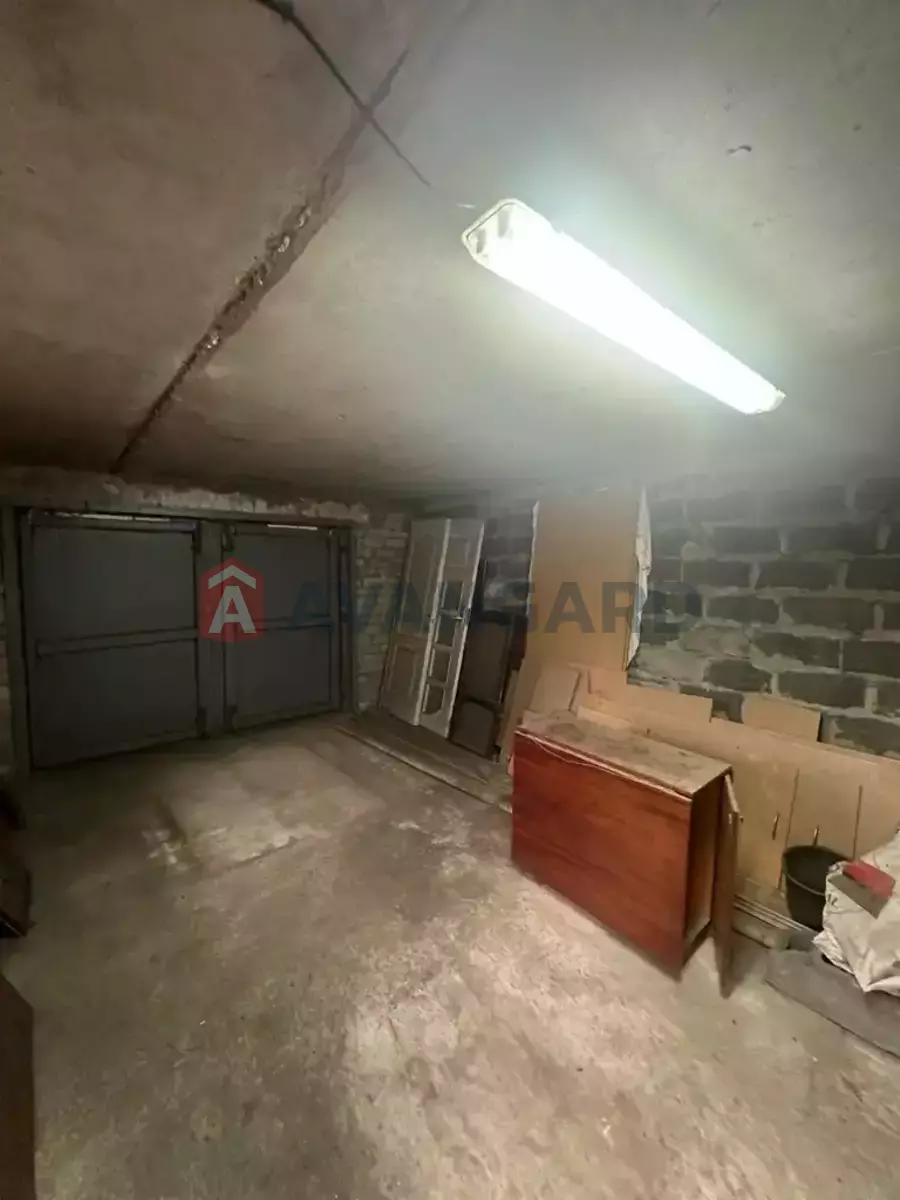 ������� �������, 64 ��.�. ���� 9