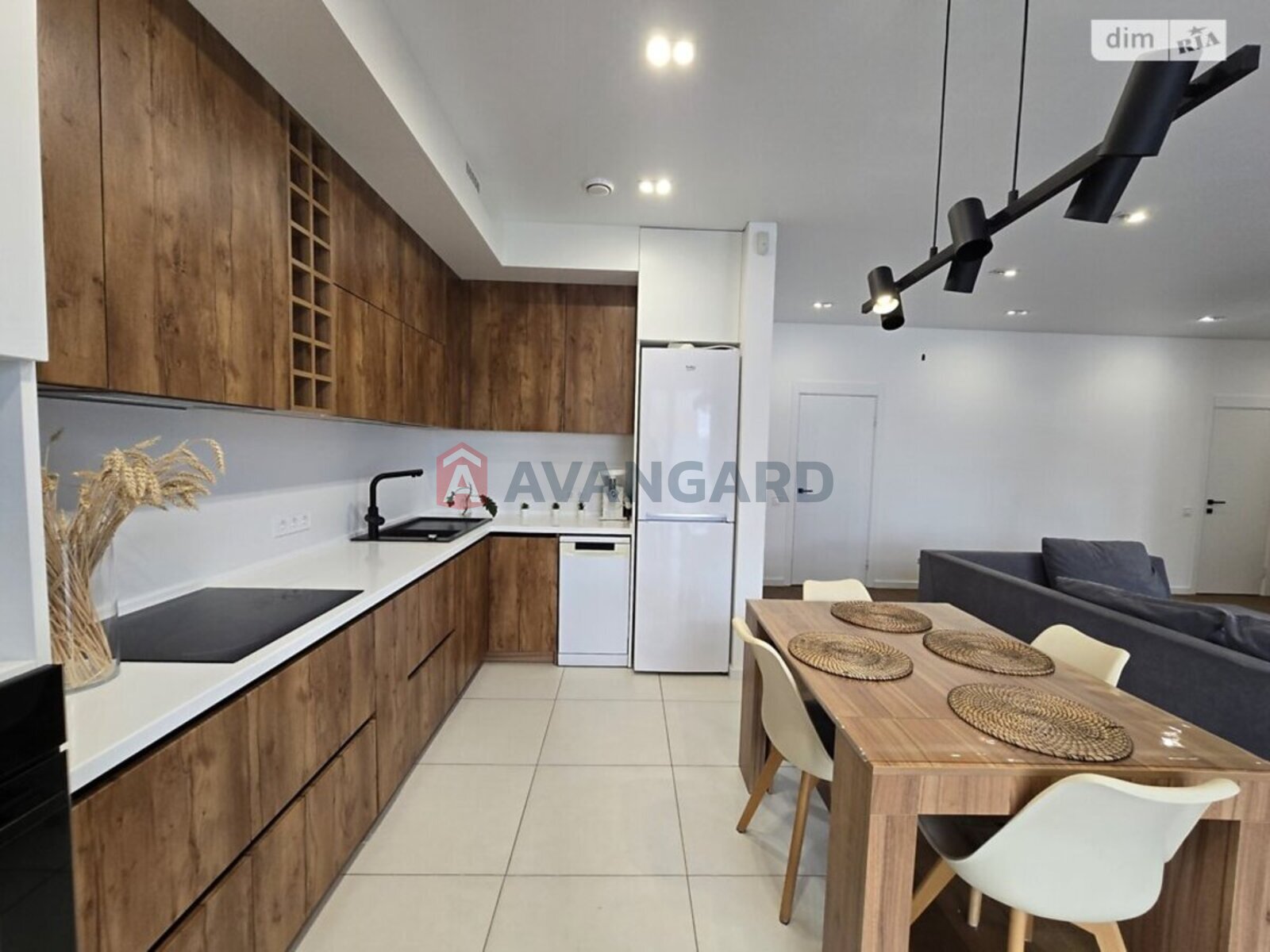 �������, 122 ��.�. ���� 3