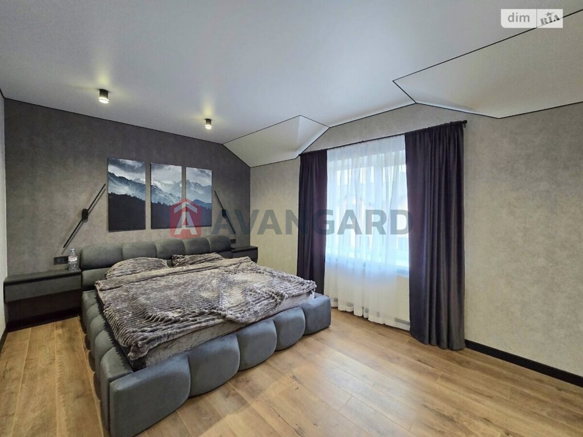 ��������, 90 ��.�. ���� 13