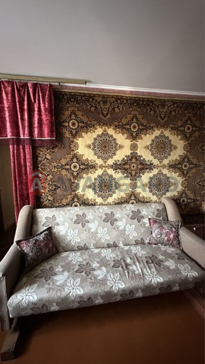 ������� �������, 77 ��.�. ���� 13