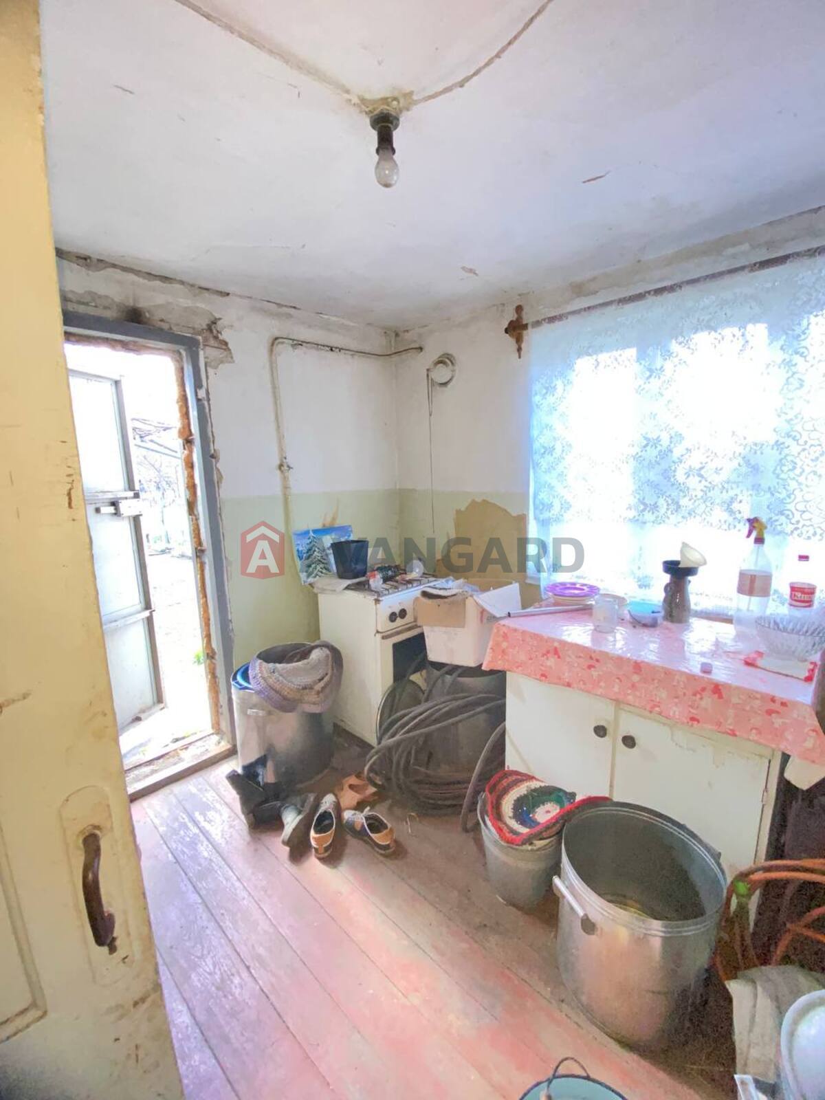 ������� �������, 40 ��.�. ���� 4