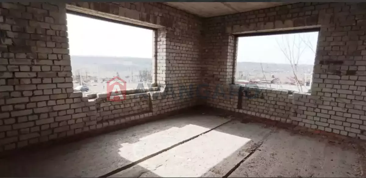 �������, 270 ��.�. ���� 13