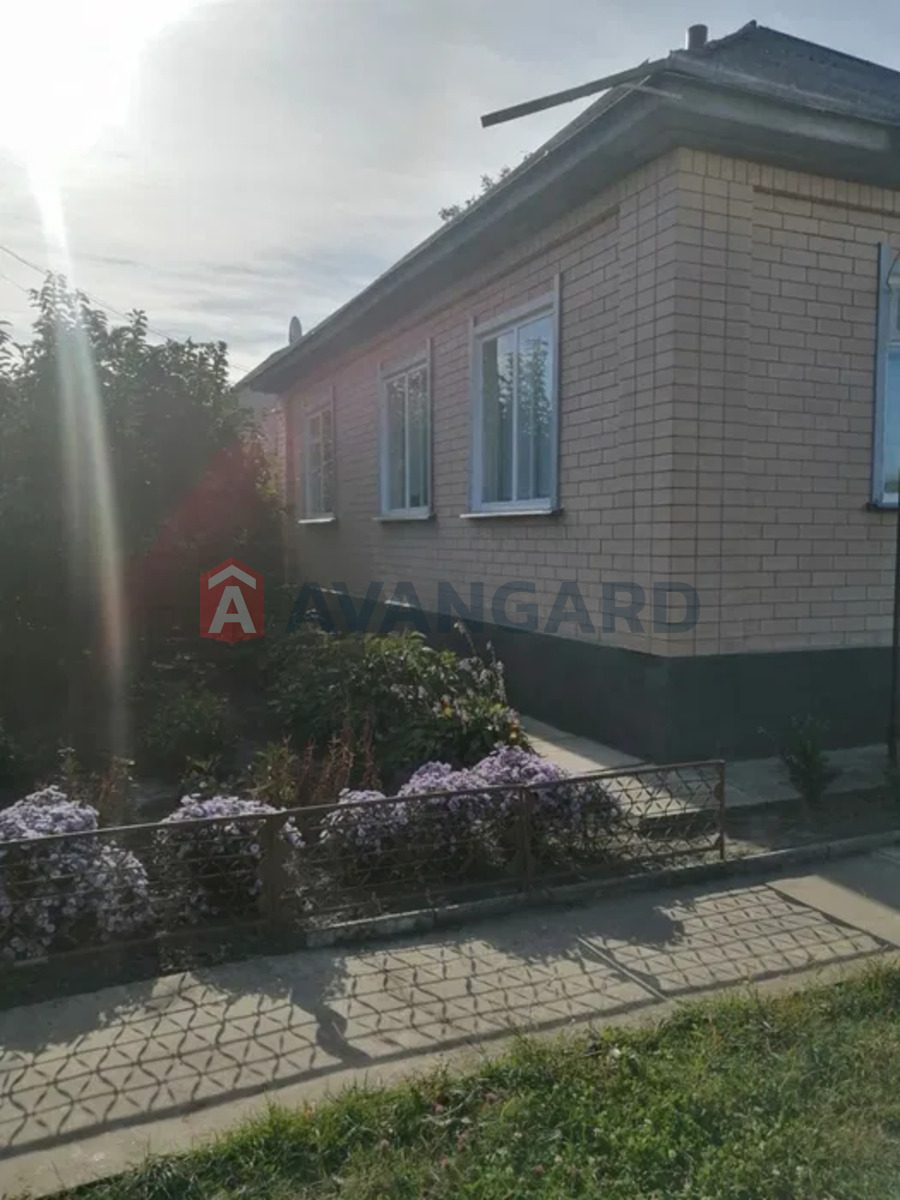 �������, 100 ��.�. ���� 2