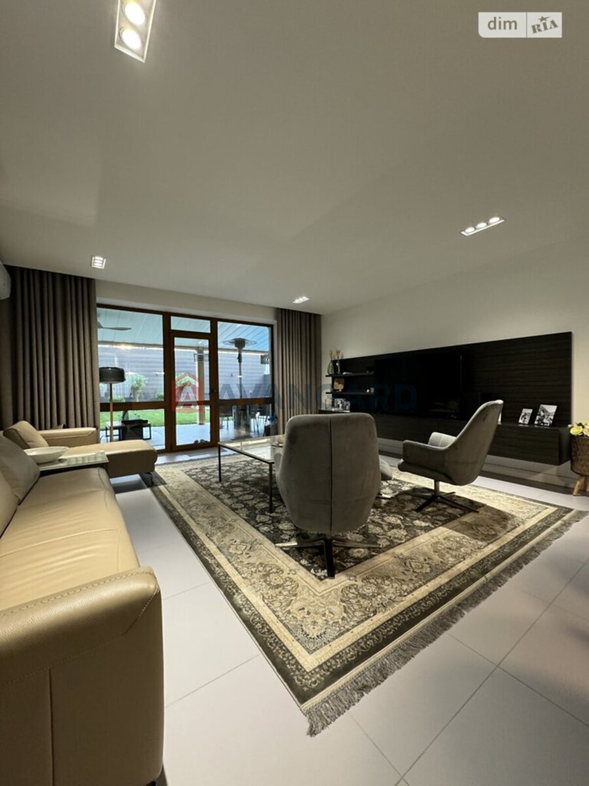 ��������, 292 ��.�. ���� 6