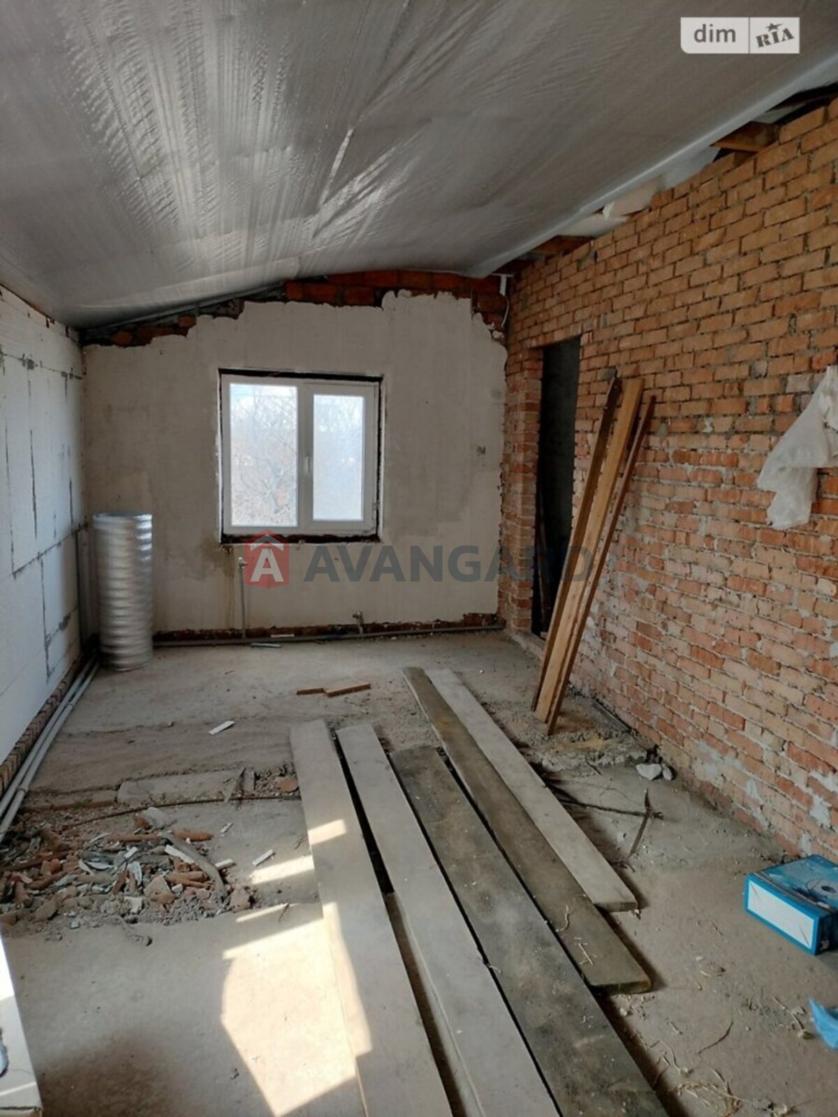 �������, 200 ��.�. ���� 12