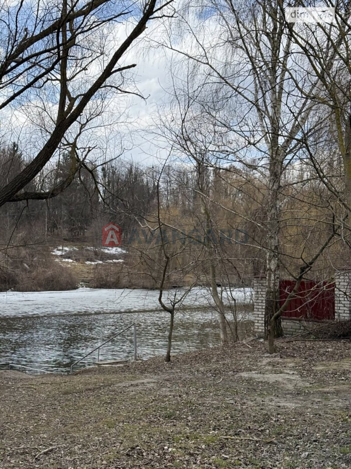 �������, 300 ��.�. ���� 15