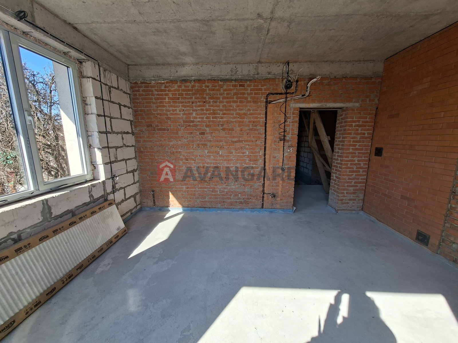 �������, 182 ��.�. ���� 8