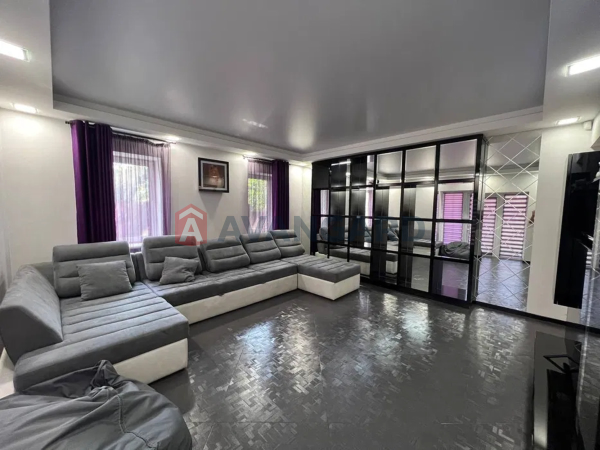 ���, 225 ��.�. ���� 17