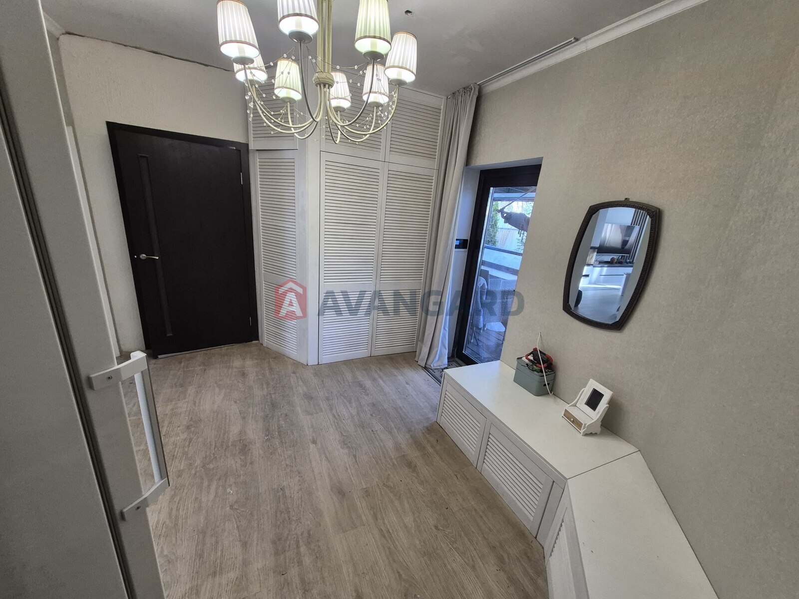 �������, 105 ��.�. ���� 11