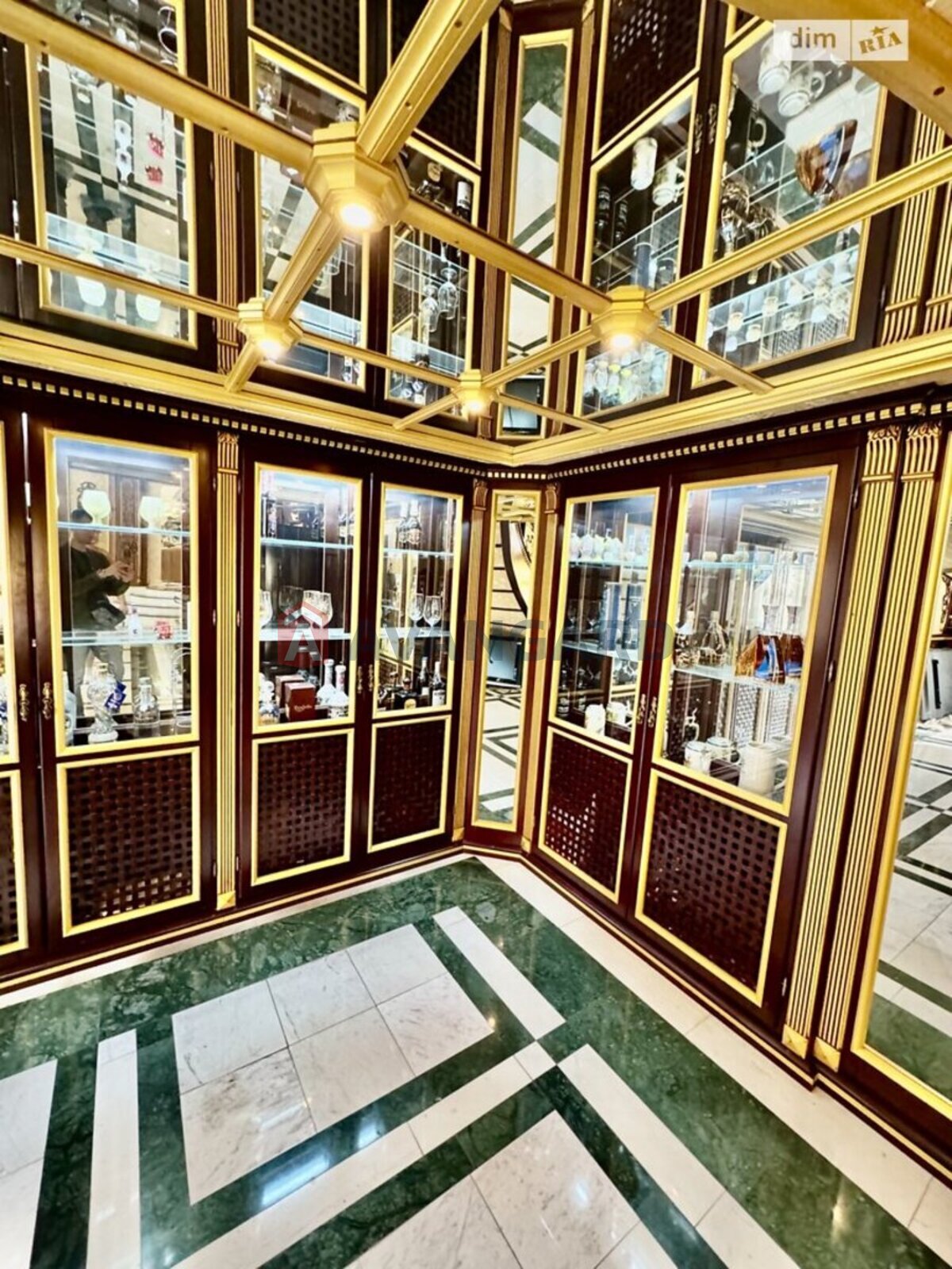 �������, 1000 ��.�. ���� 9