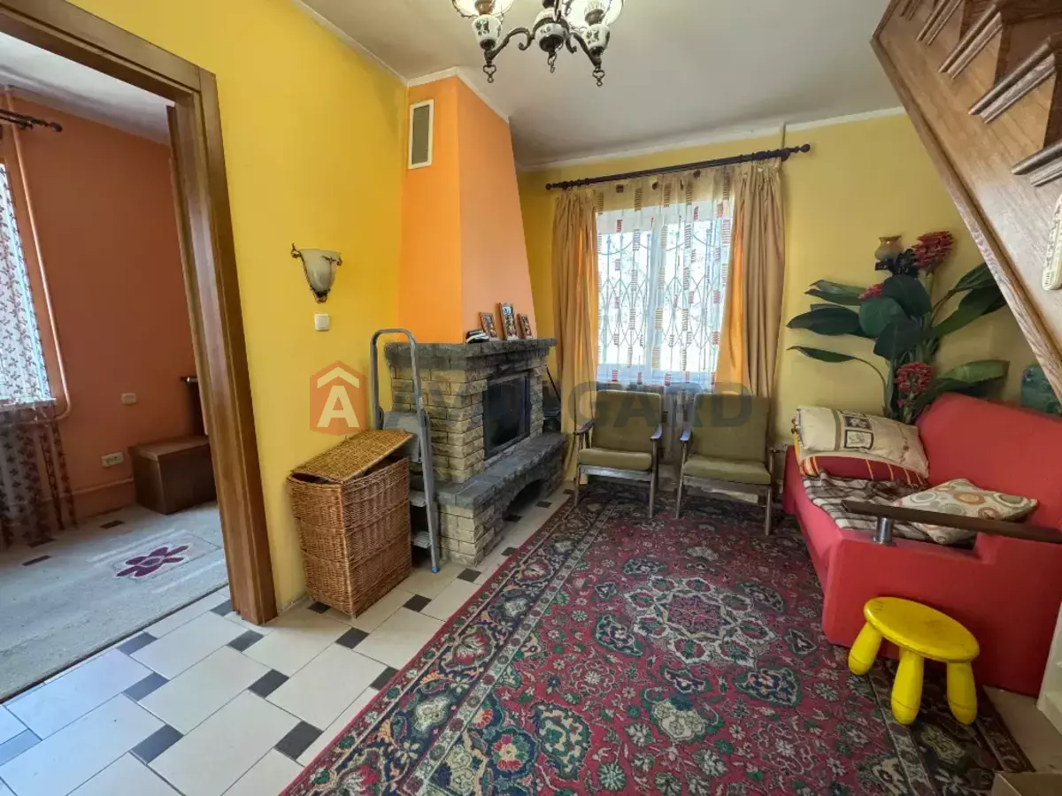 ����, 75 ��.�. ���� 19