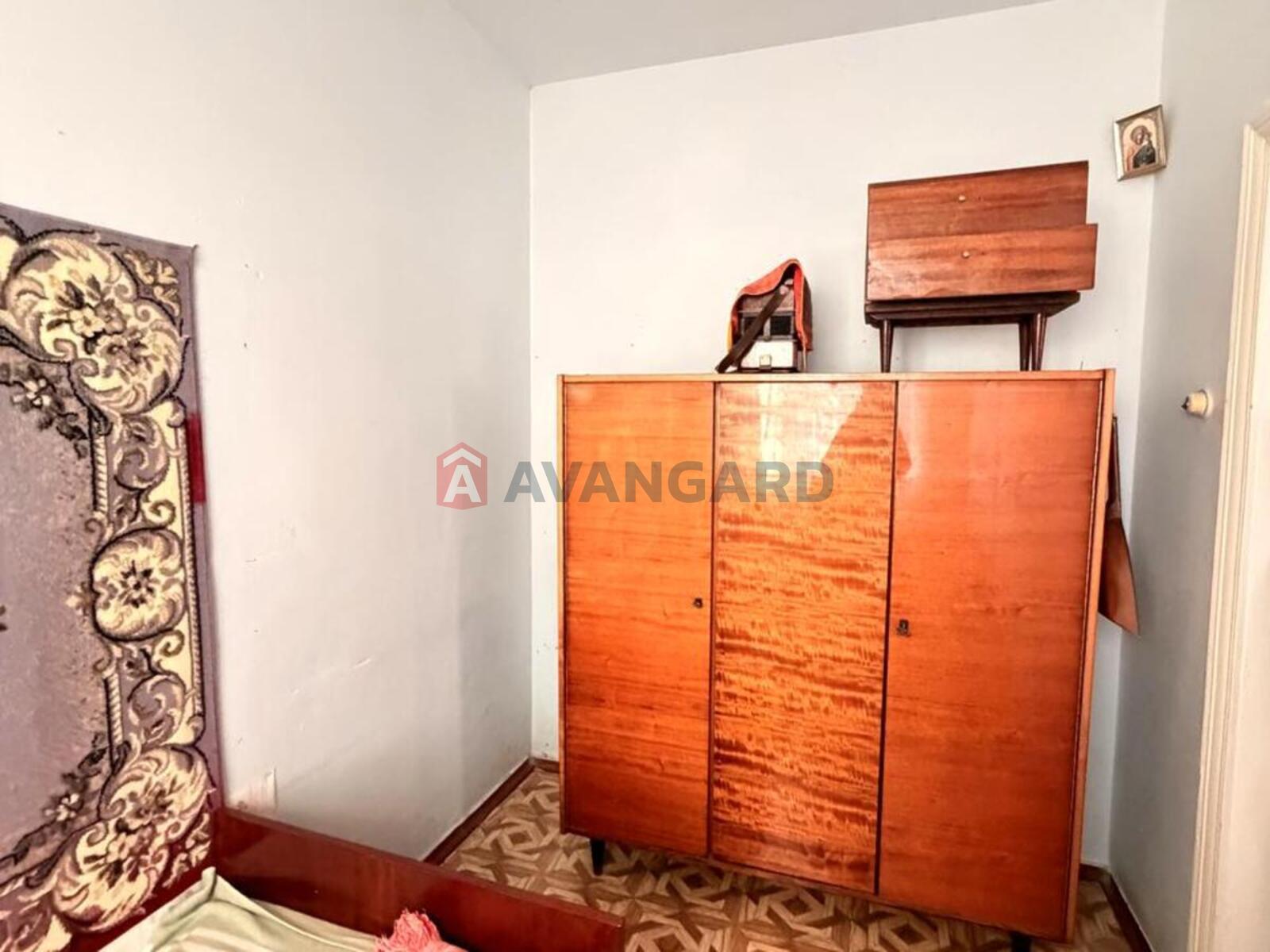 �������, 75 ��.�. ���� 17