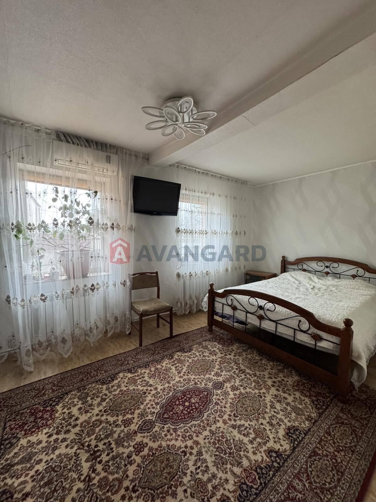 �������, 130 ��.�. ���� 5