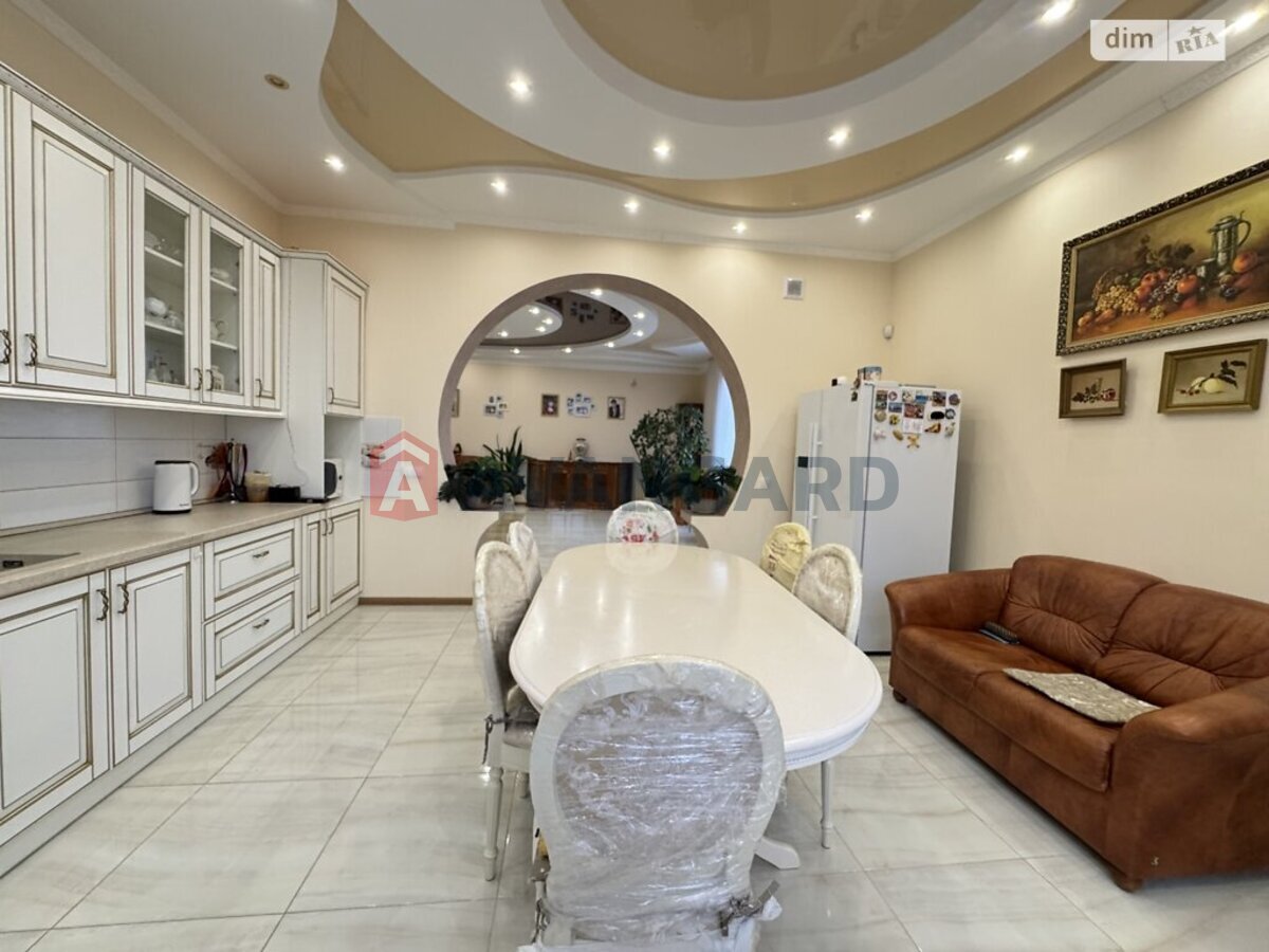 �������, 403 ��.�. ���� 4