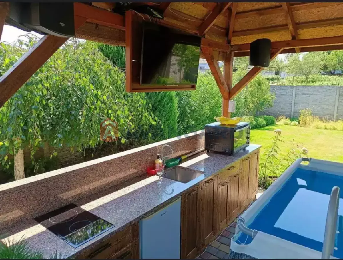 �������, 199 ��.�. ���� 25