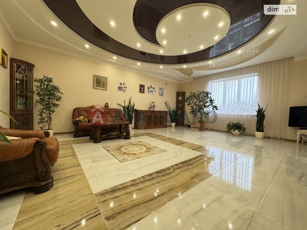 �������, 403 ��.�. ���� 9