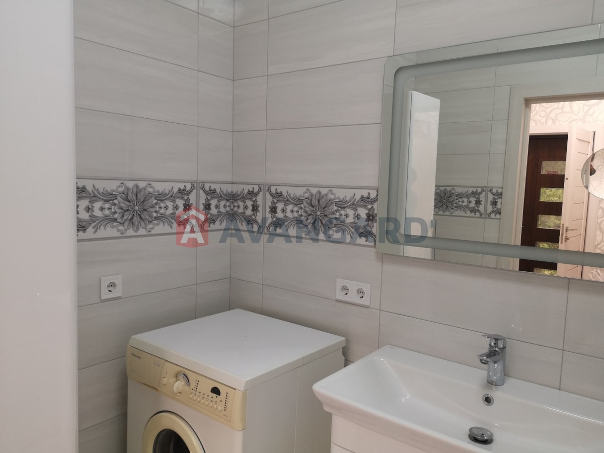 ������� �������, 100 ��.�. ���� 6