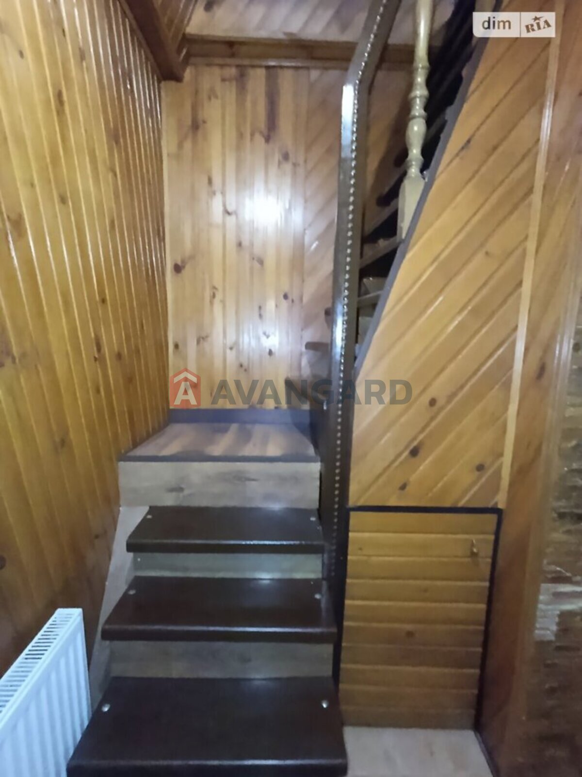 �������, 100 ��.�. ���� 23