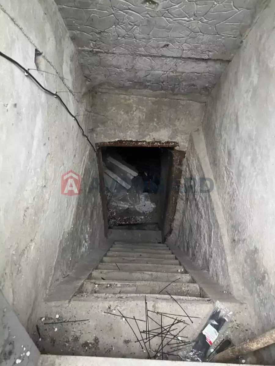 �������, 170 ��.�. ���� 19