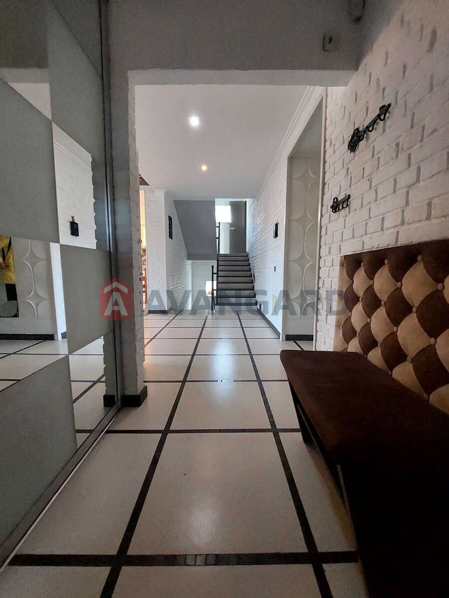 �������, 290 ��.�. ���� 6