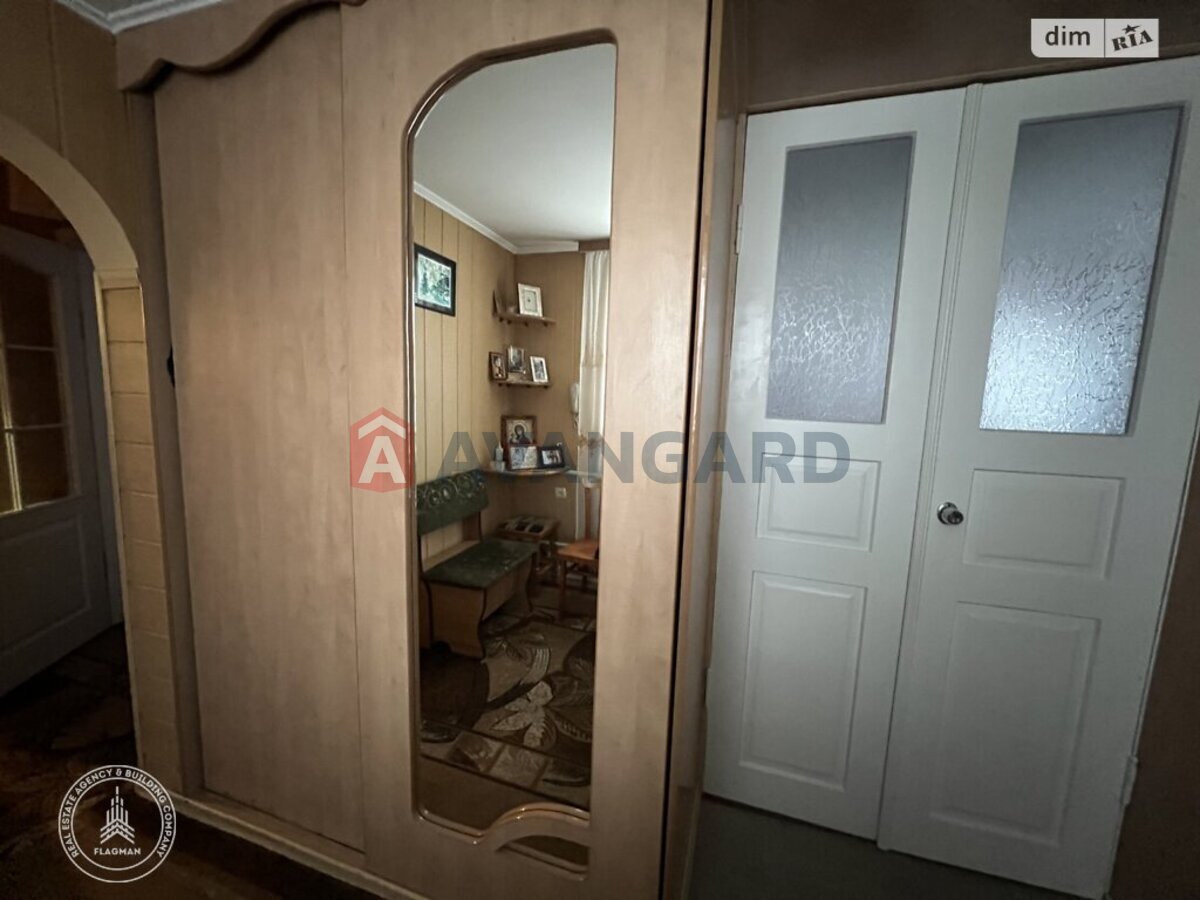 ����� ����, 90 ��.�. ���� 24