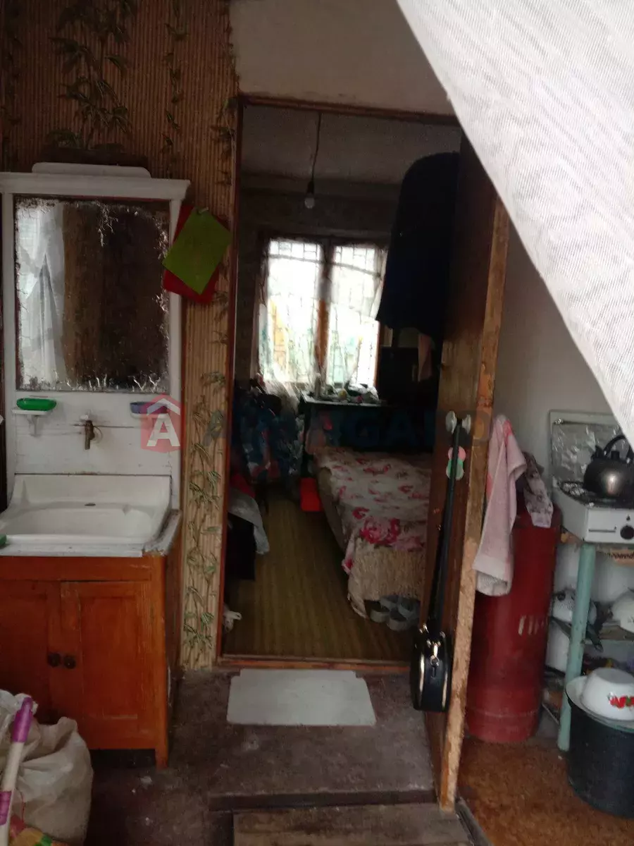 ����, 33 ��.�. ���� 3