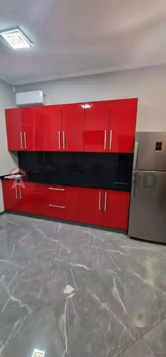 �������, 450 ��.�. ���� 10