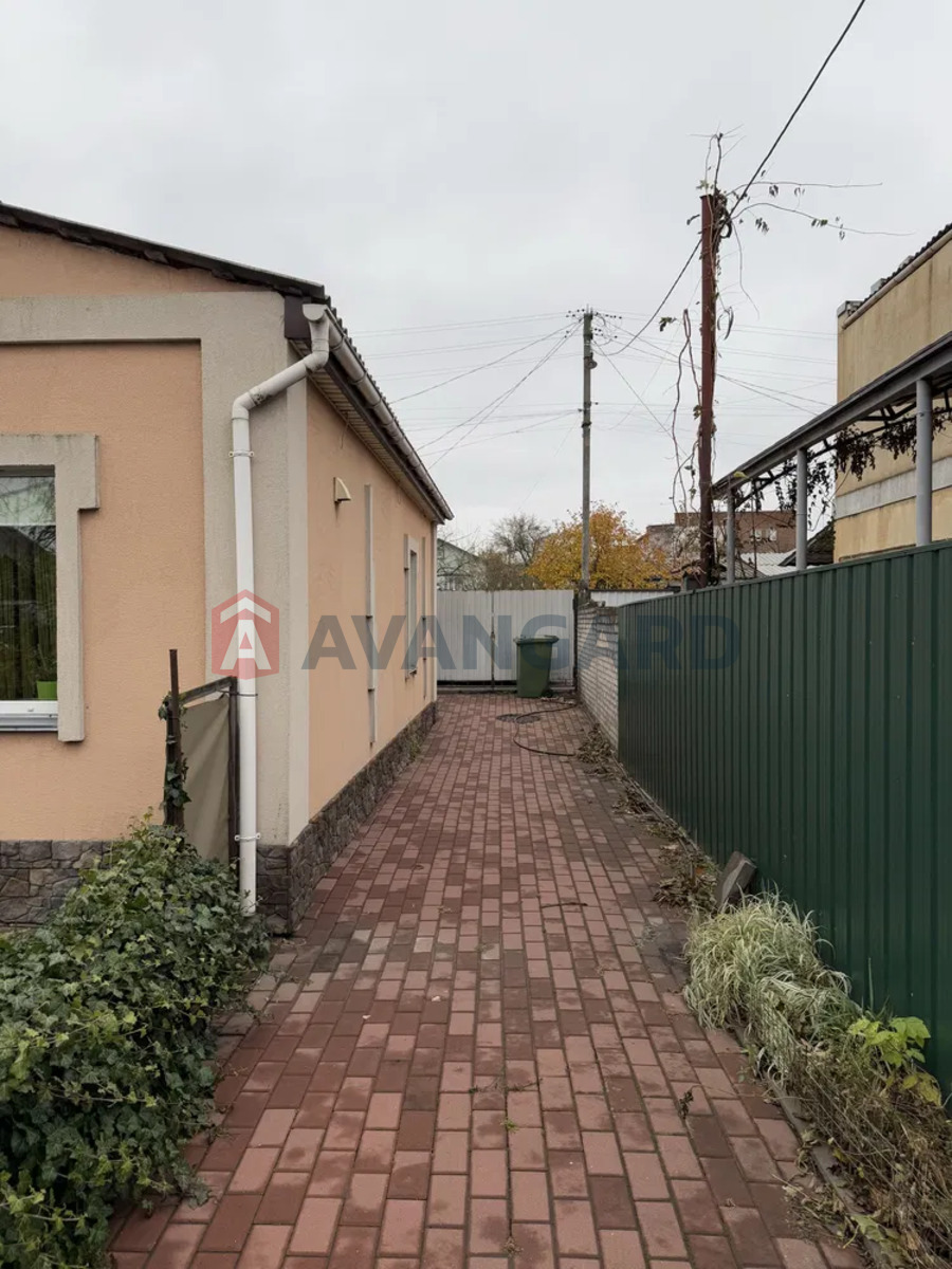 ������� �������, 42 ��.�. ���� 17