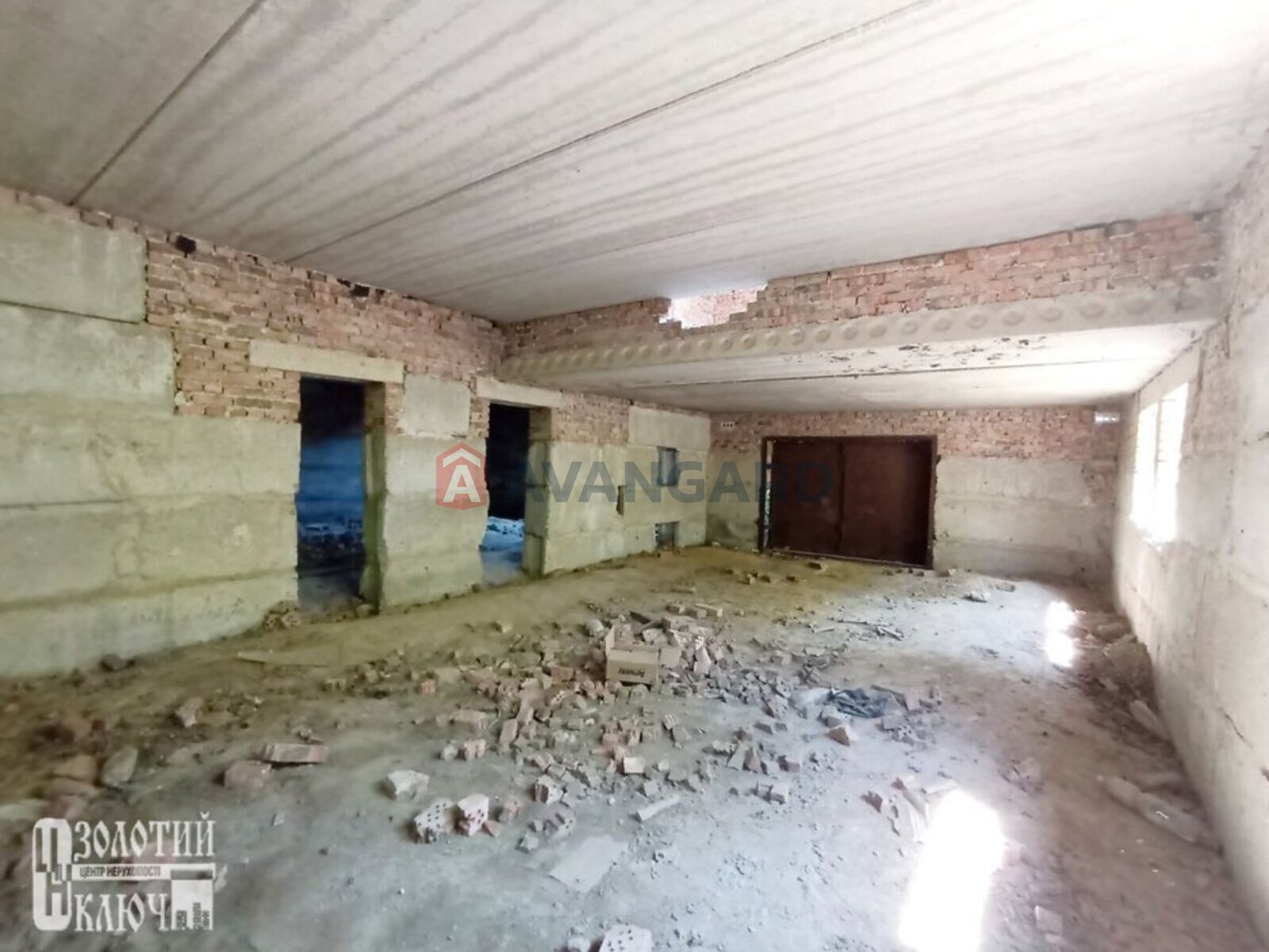 �������, 240 ��.�. ���� 15